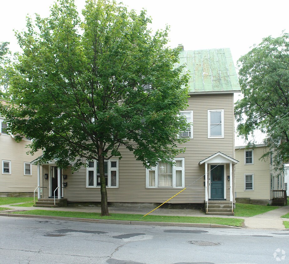 Building Photo - 86-86 Van Dam St