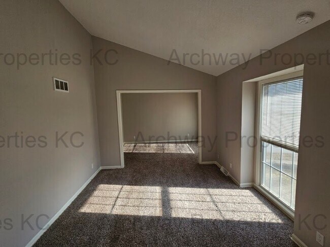 Foto del edificio - 1600 W Elm Terrace