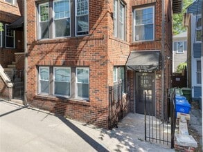 Building Photo - 164 4th St NE