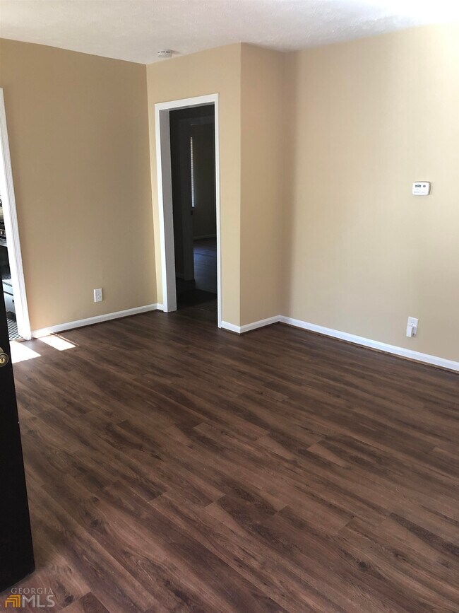 Foto del edificio - 1365 Beecher St SW
