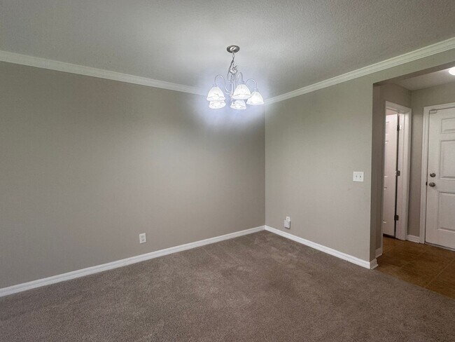 Building Photo - 4580 Limerick Dr