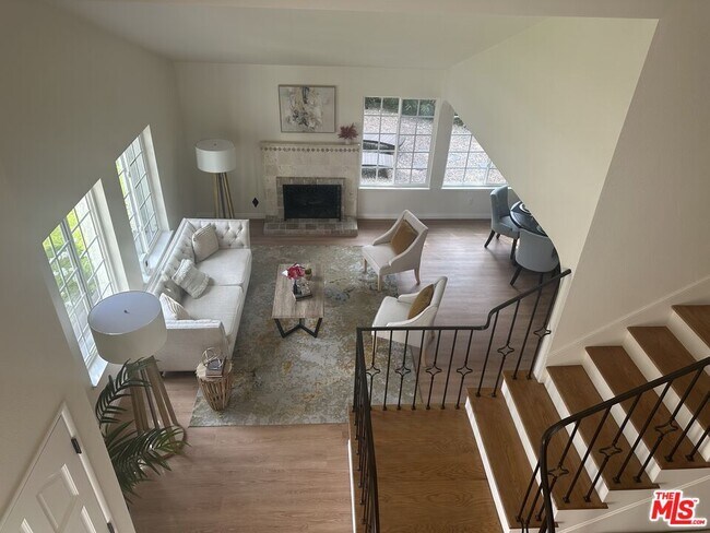 Foto del edificio - 26065 Redbluff Dr