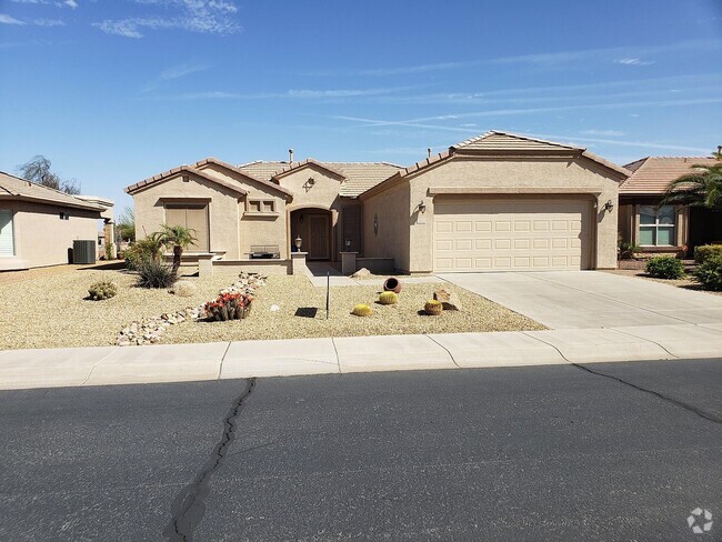 Building Photo - 3818 E Hazeltine Way