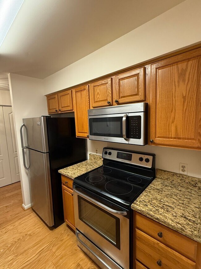 Foto del edificio - 2BR/2BA Condo in Montgomery Run – Ellicott City, MD