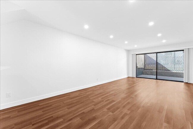 Foto del edificio - 448 W Windsor Rd