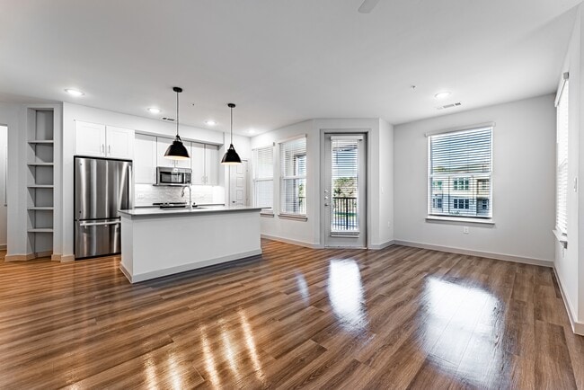 Building Photo - Casagave At Larkspur