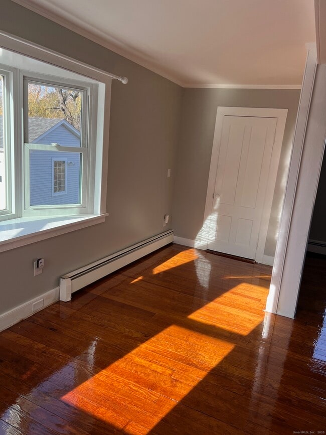 Foto del edificio - 41 S Main St