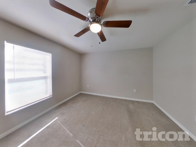 Building Photo - 9268 Gibralter St