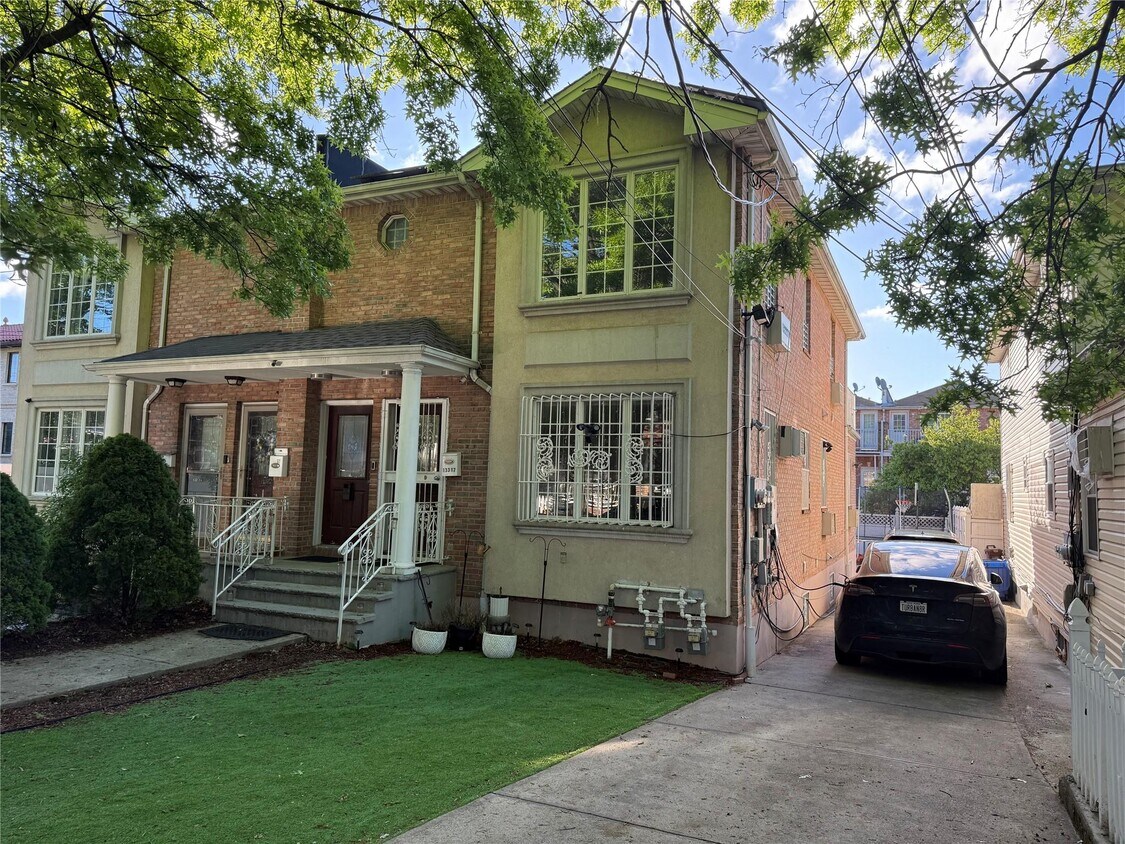 Foto principal - 133-17 129th St