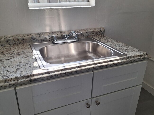 Foto del edificio - 3007 NW 59th St