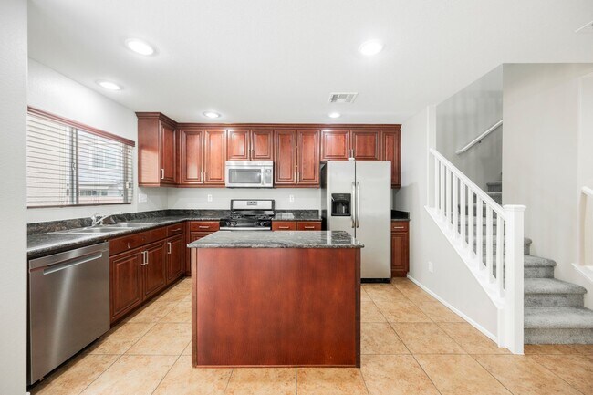 Foto del edificio - 3 Bedroom, 2.5 Bath Two Story Home in Sout...