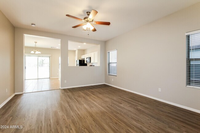 Foto del edificio - 17159 N 184th Dr