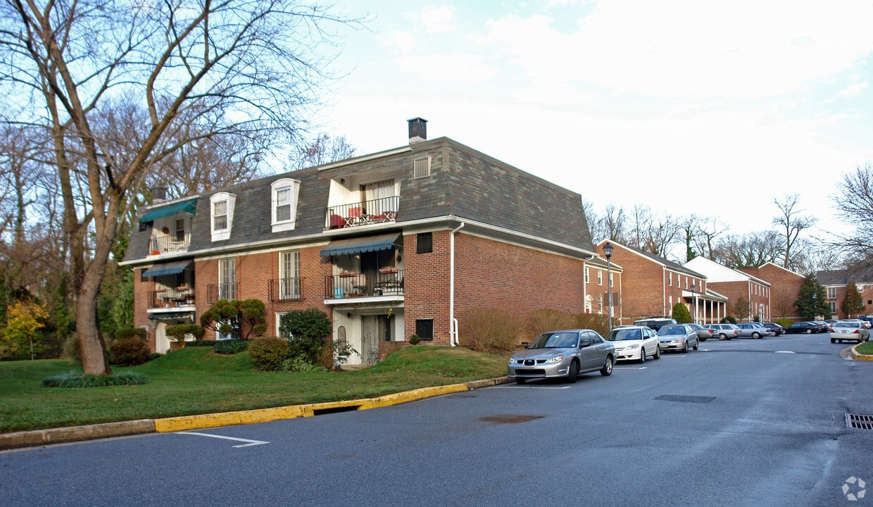 Homeland Southway Apartments in Baltimore, MD