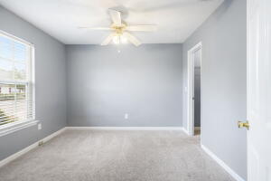 Building Photo - 625 Belle Court
