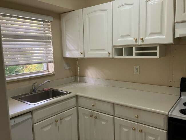 Foto del edificio - 5590 SW 78th St