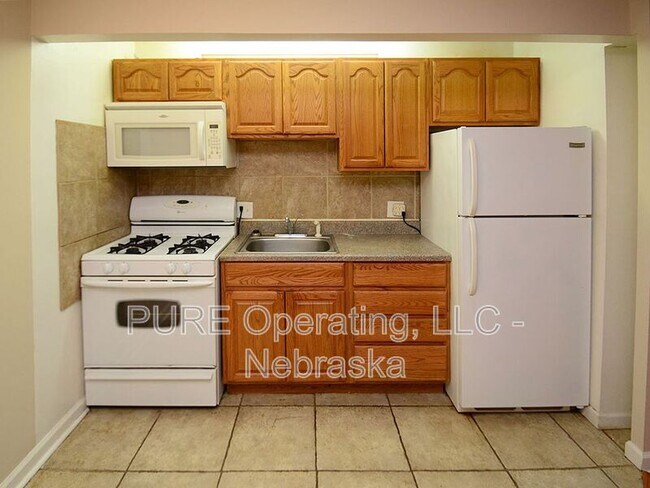 Building Photo - 612-616-616 N 46th St