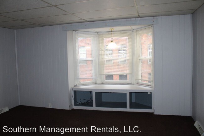 Building Photo - 3 br, 1 bath House - 627 N. Hartley Street...
