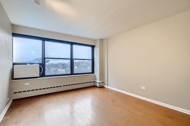 Foto del edificio - 3420 N Lake Shore Dr
