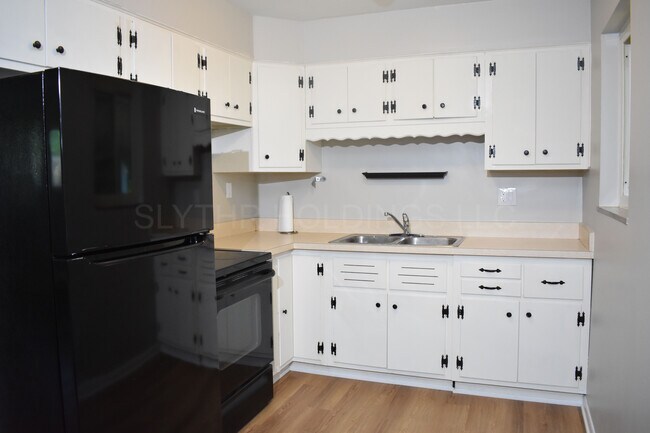Building Photo - 55 Clertoma Dr