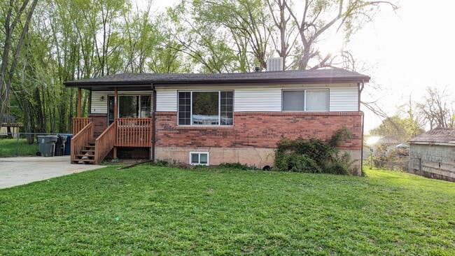 Building Photo - 3771 Orchard Ave