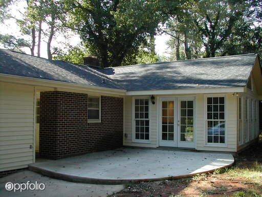 Building Photo - 117 Meadowbrook Rd