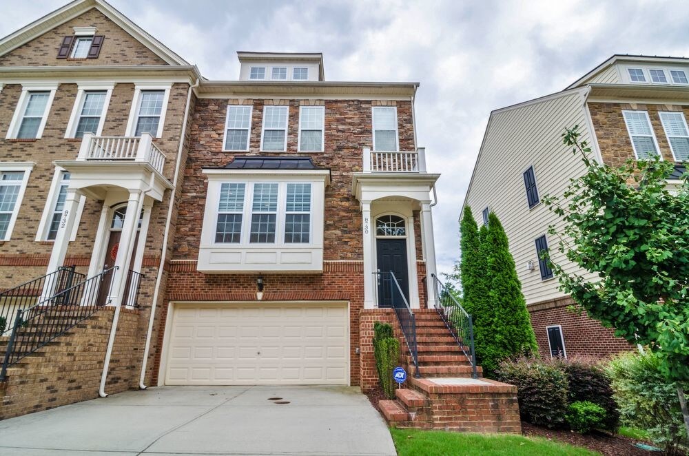 Foto principal - 8730 Macedonia Lake Dr