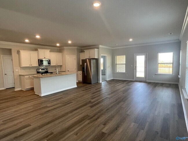 Building Photo - 160 High Leaf Dr