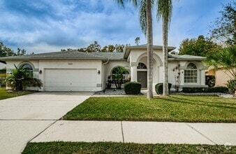 Building Photo - 1025 Arlinbrook Dr