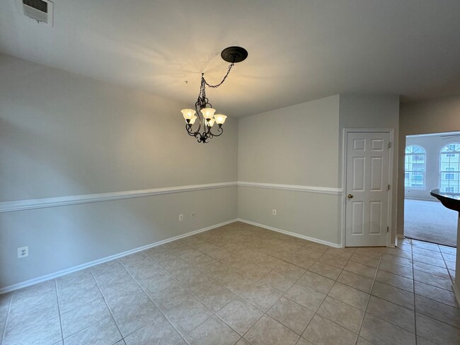 Foto del edificio - Fantastic 3 Bed 2.5 Bath Brick Townhome In...