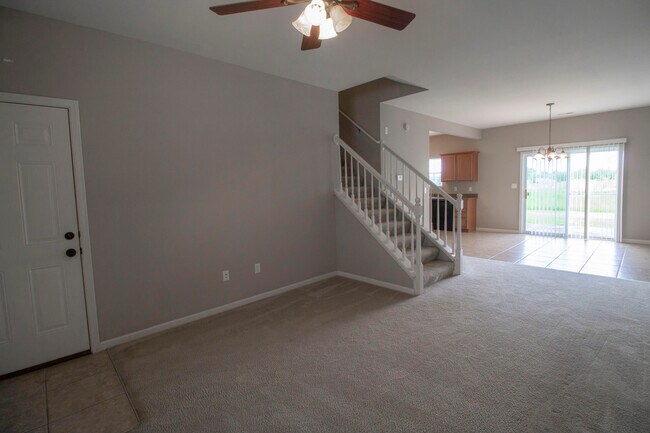 Foto del edificio - 5000 Derby Ridge Dr