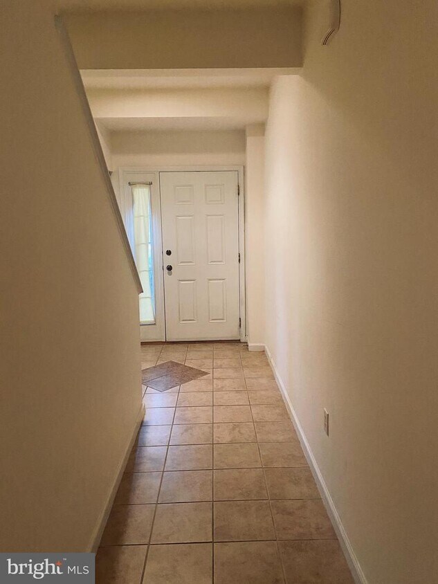 2037 Powell Dr, Chambersburg, PA 17201 Townhouse for Rent in