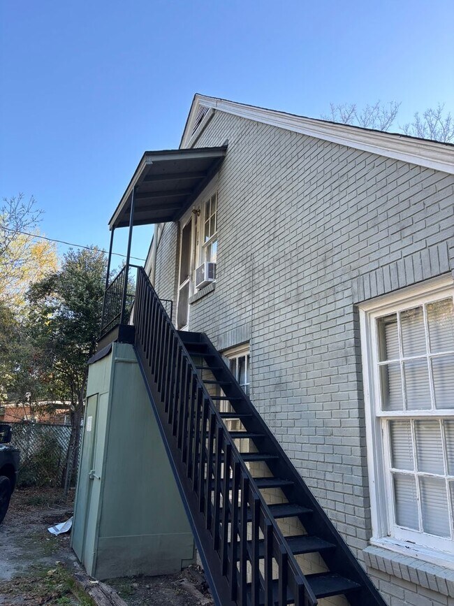 Foto del edificio - Eighteenth Ave 3011