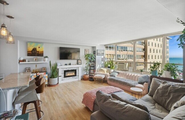 Foto del edificio - 3950 N Lake Shore Dr