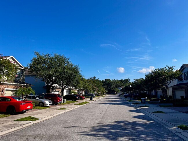 Building Photo - 7506 Aloma Pines Ct