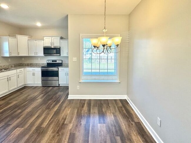 Building Photo - Now Lasing a 4 Bedroom 2.5 bath home in Horn Lake