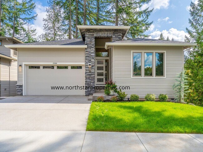 Building Photo - Tranquil Elevated Design in Tigard