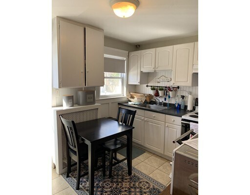 Foto del edificio - 353 Hancock St