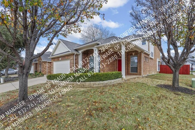 Foto del edificio - Corner Lot in the Heart of North Arlington