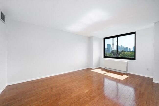 Foto del edificio - 700 Grove St