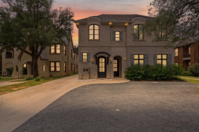 Photo - 3320 S University Dr Townhome