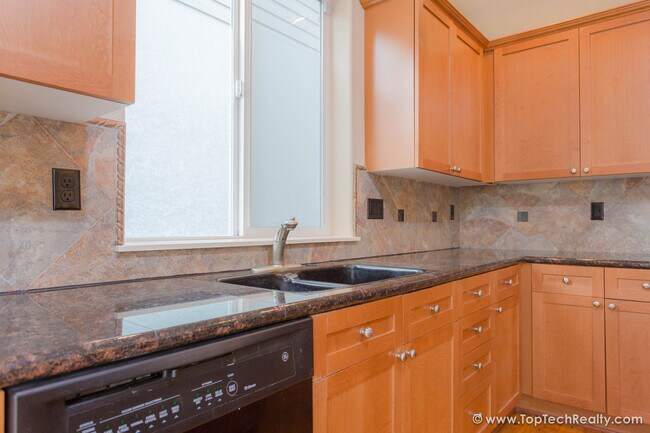 Foto del edificio - 182 NW 209th Ave