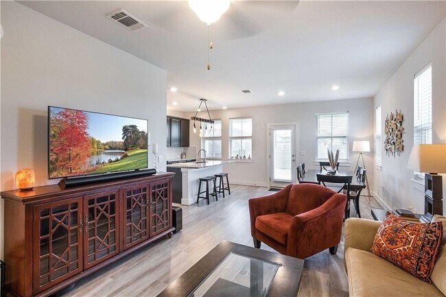 Foto del edificio - 7500 Burnham Pl