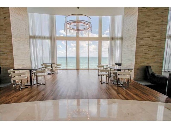 Building Photo - Trump Tower II - Sunny Isles Beach