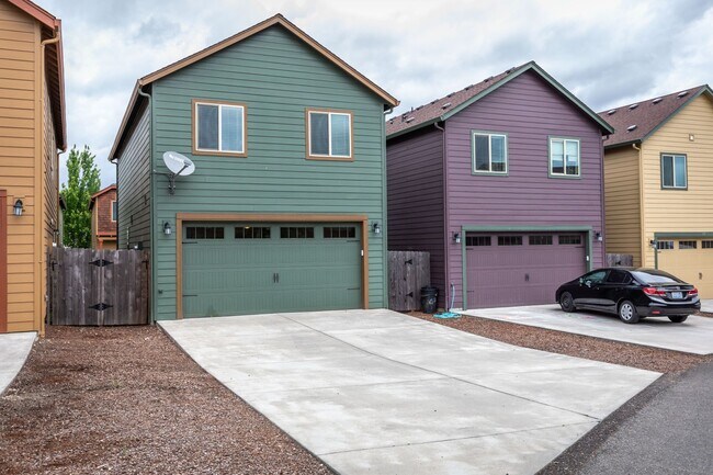 Foto del edificio - Three bedroom house in Hazel Dell - Built in 2014