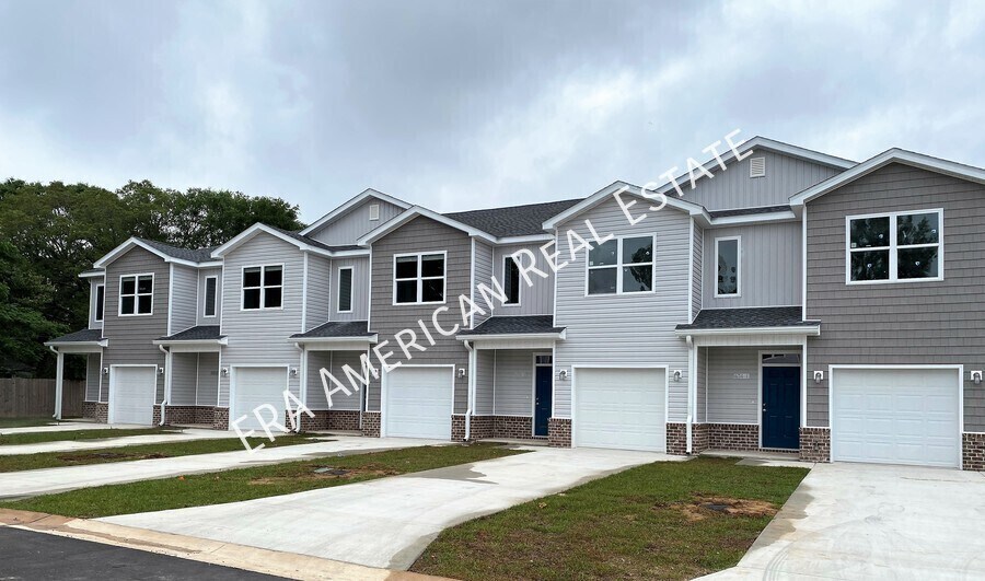 Foto principal - 674 Denton Blvd NW