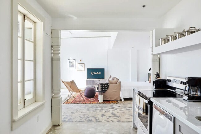 Foto del edificio - 2317 N Rampart St