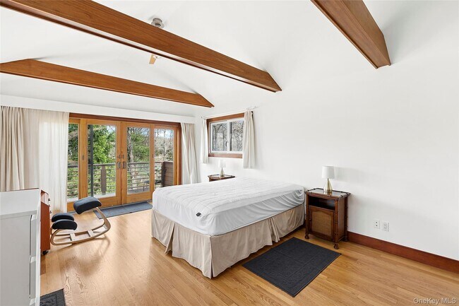 Foto del edificio - 89 Isle of Wight Rd