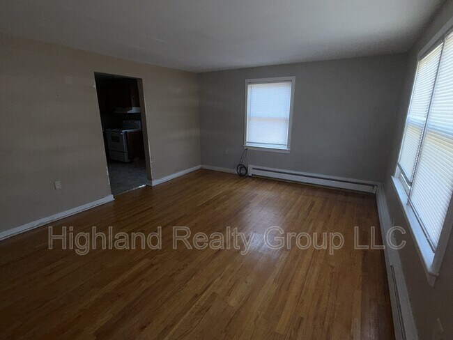 Foto del edificio - 100 Spring St