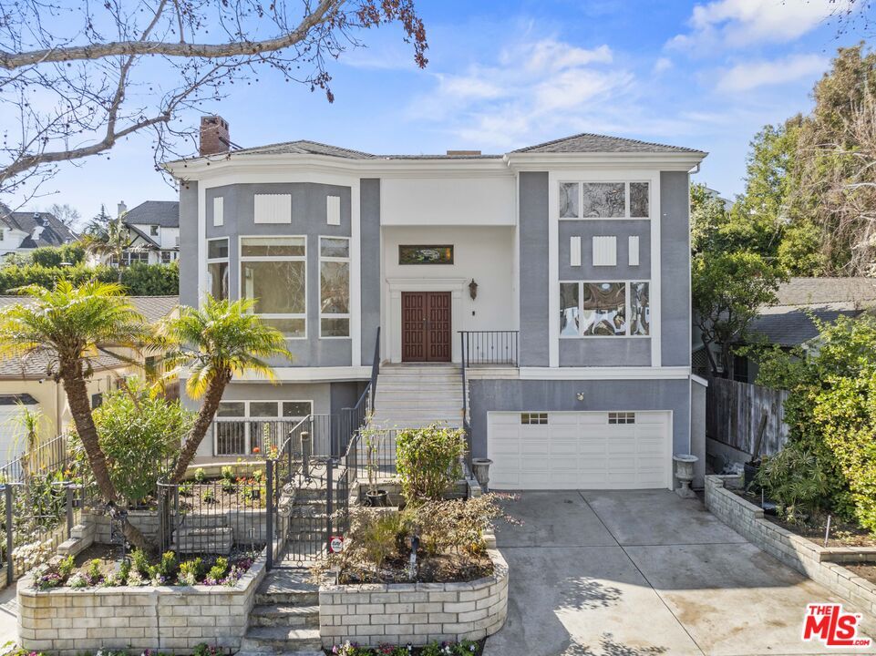 Foto principal - 865 Warner Ave