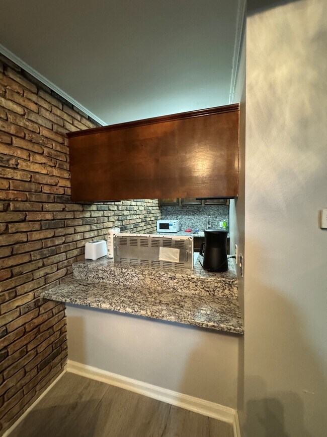 Foto del edificio - 3162 Highway 1 S